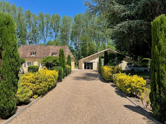 Image No.18-3 Bed House for sale