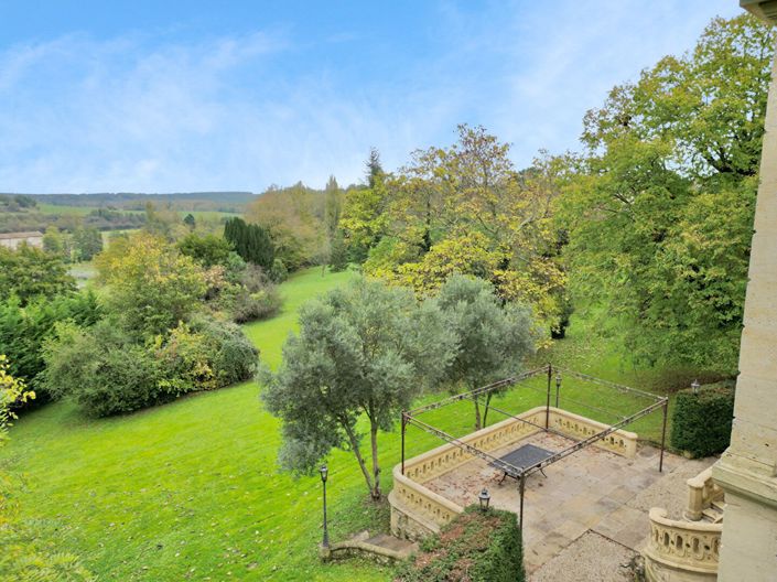 Image No.4-7 Bed House for sale