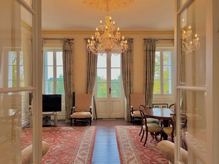 Image No.5-7 Bed House for sale