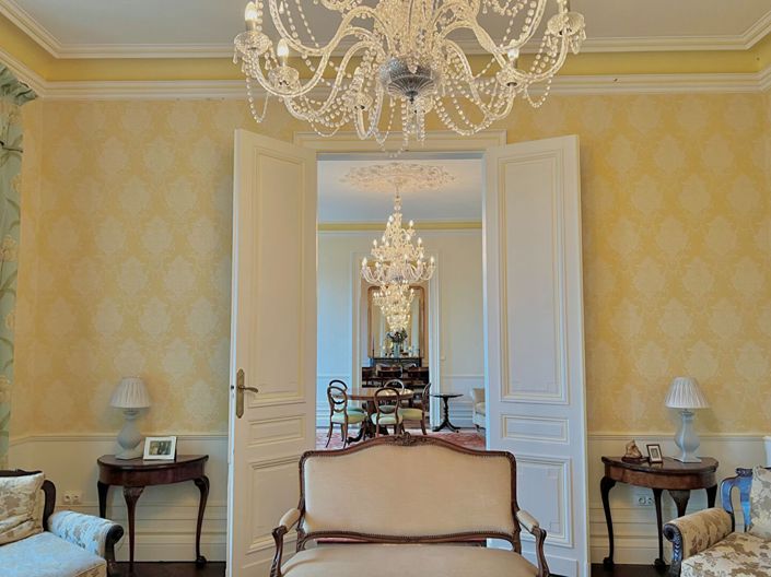 Image No.8-7 Bed House for sale