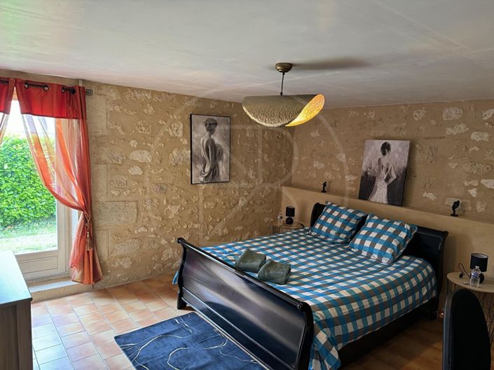 Image No.10-5 Bed House for sale