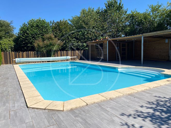 Image No.18-5 Bed House for sale