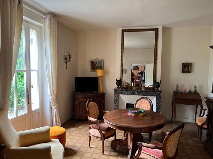 Image No.5-5 Bed House for sale