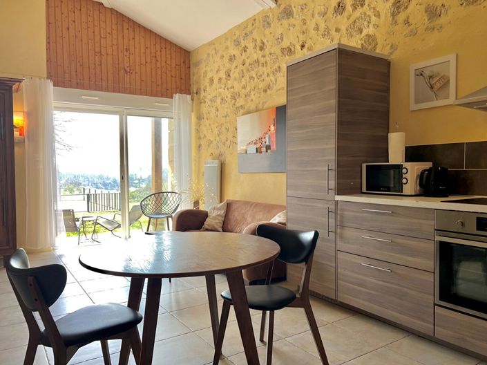 Image No.13-10 Bed House for sale