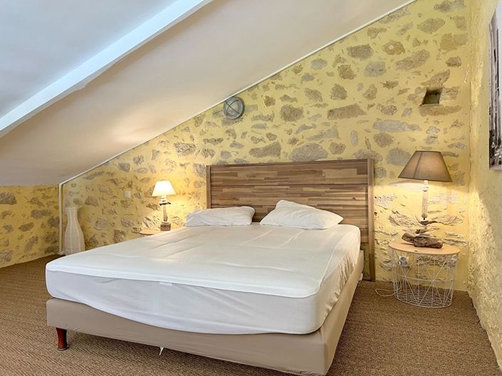 Image No.14-10 Bed House for sale