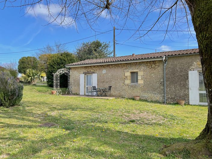 Image No.17-10 Bed House for sale