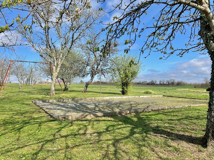 Image No.18-10 Bed House for sale