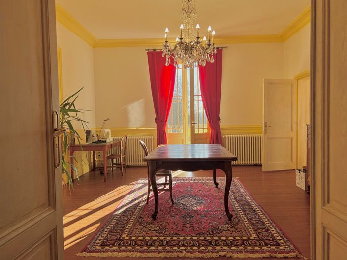 Image No.12-Propriété de 7 chambres à vendre à Saint-Emilion