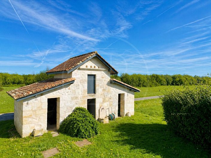 Image No.3-5 Bed House for sale