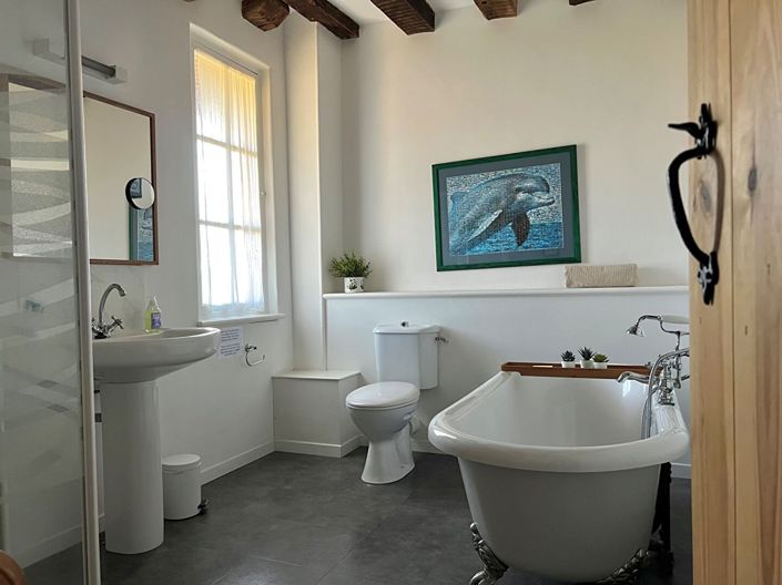 Image No.13-12 Bed House for sale