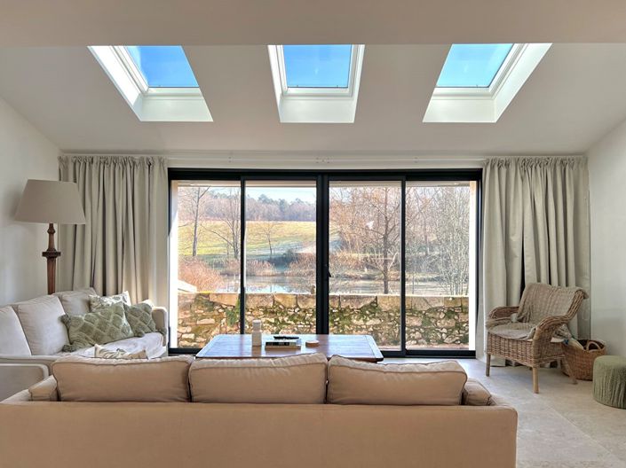 Image No.5-12 Bed House for sale