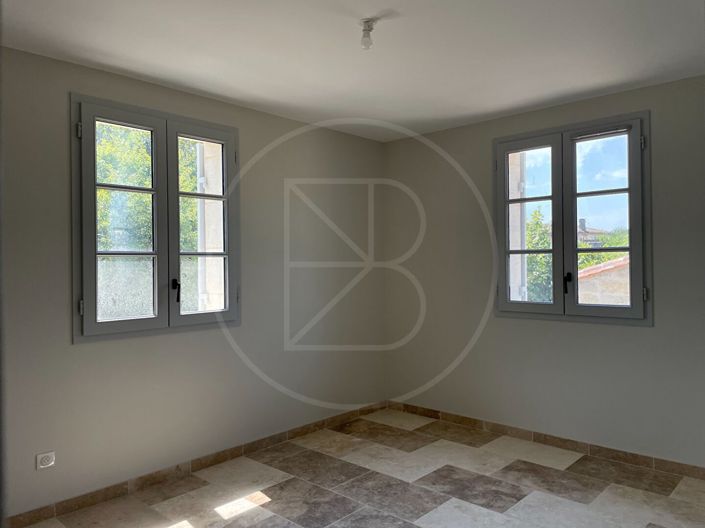 Image No.12-4 Bed House for sale