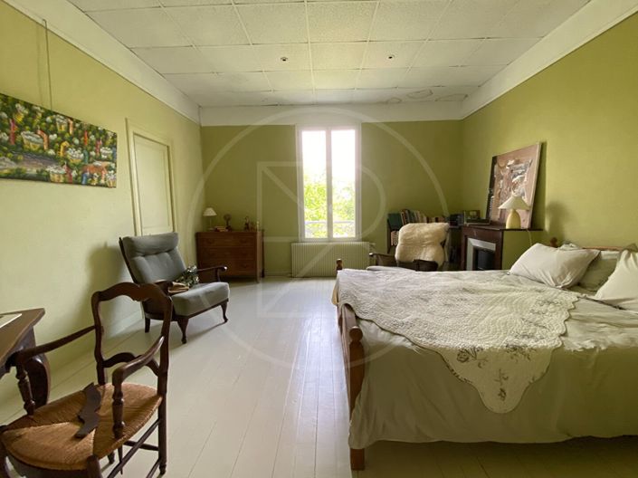 Image No.11-5 Bed House for sale