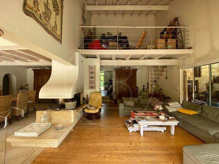 Image No.3-5 Bed House for sale