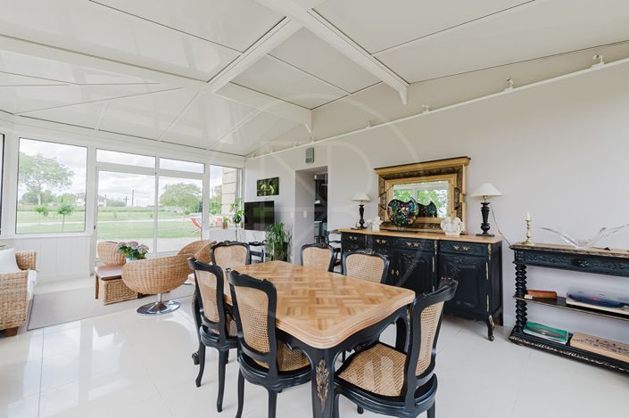 Image No.6-5 Bed House for sale