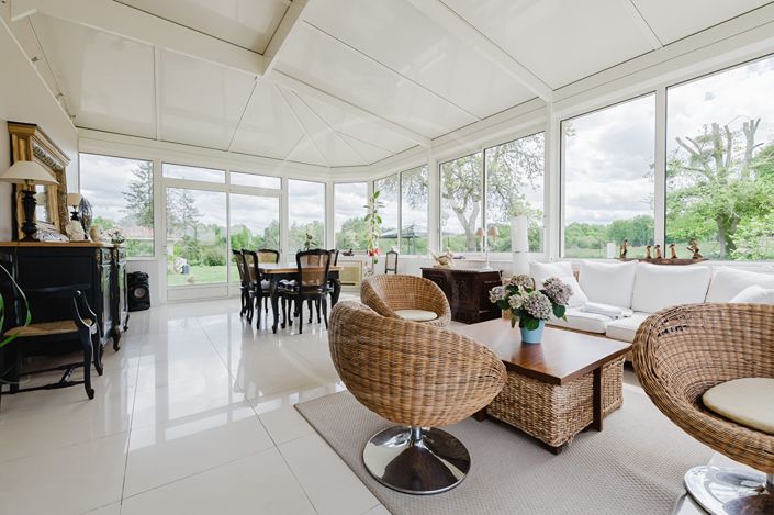 Image No.7-5 Bed House for sale