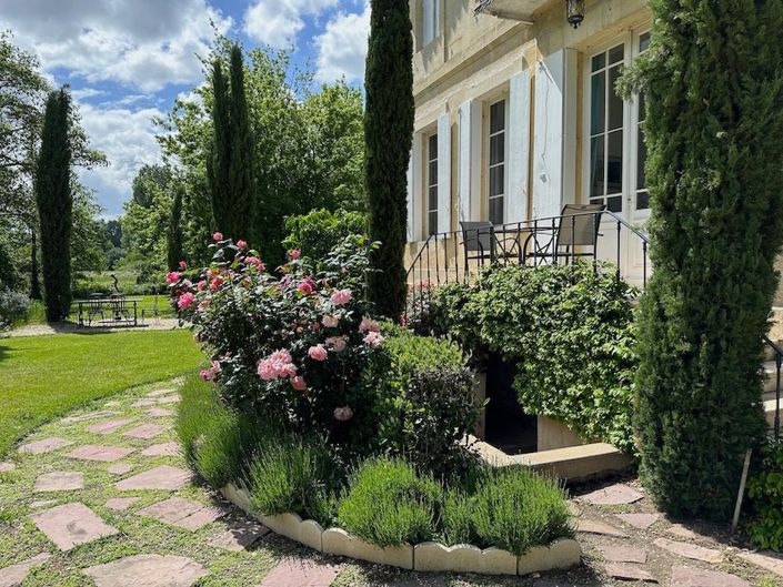 Image No.2-Maison de 4 chambres à vendre à Saint-Seurin-sur-l'Isle