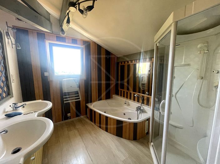 Image No.15-5 Bed House for sale