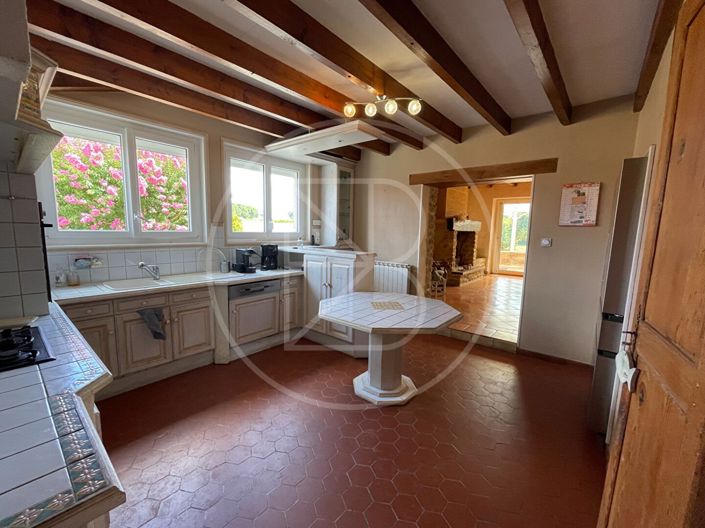 Image No.6-5 Bed House for sale