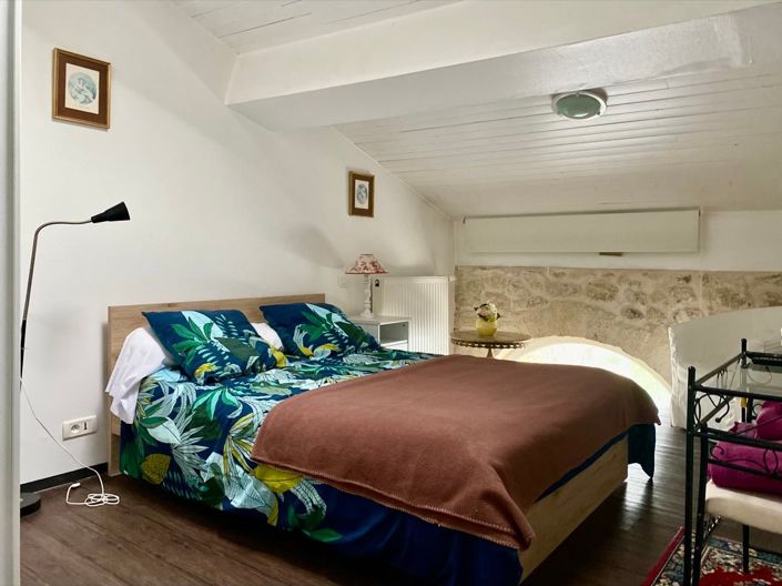 Image No.6-4 Bed House for sale