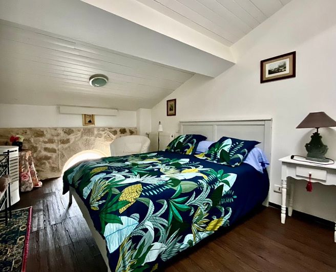 Image No.7-4 Bed House for sale