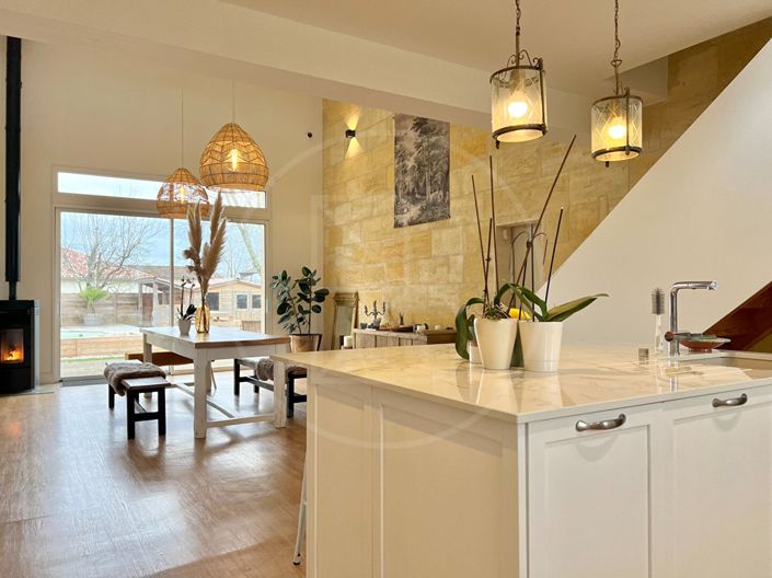 Image No.9-4 Bed House for sale