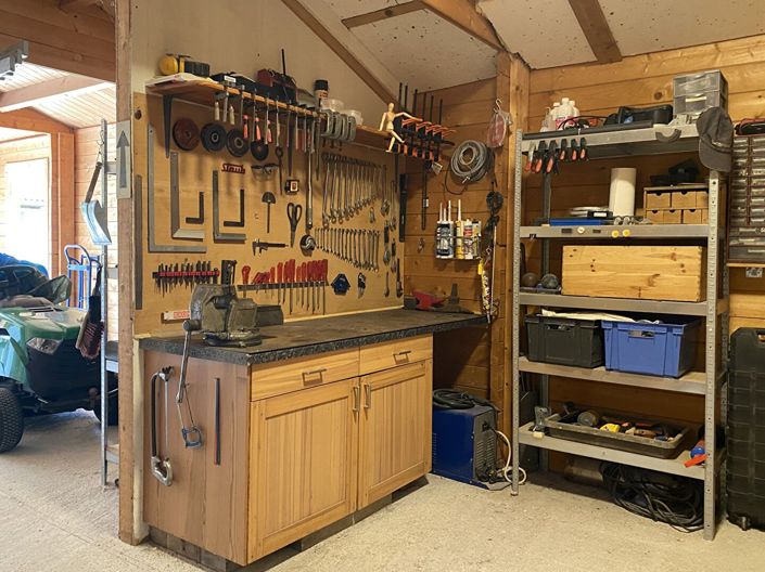 Image No.17-3 Bed House for sale