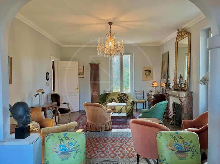 Image No.4-7 Bed House for sale