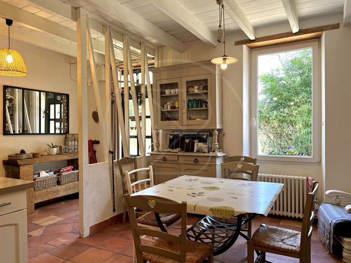 Image No.8-4 Bed House for sale