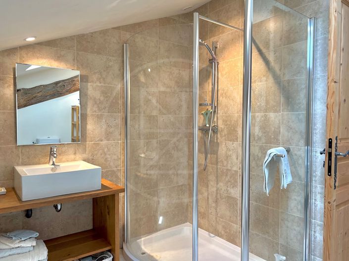 Image No.14-7 Bed House for sale