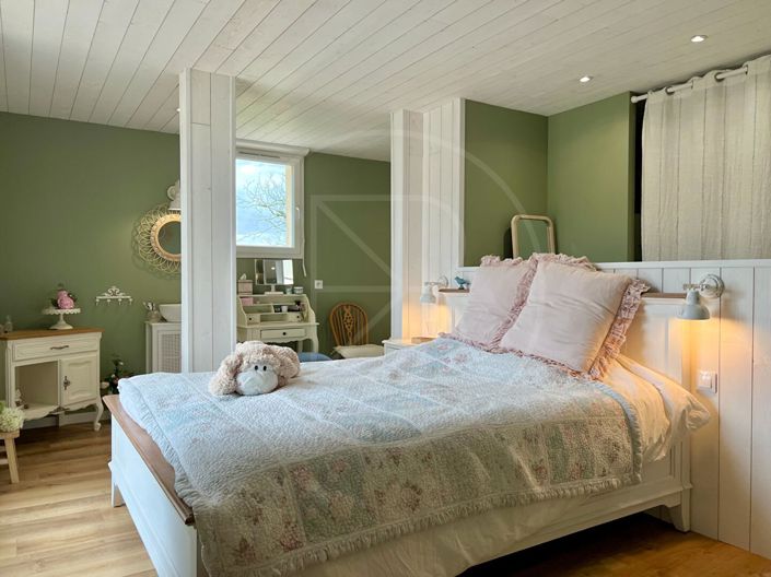 Image No.10-4 Bed House for sale