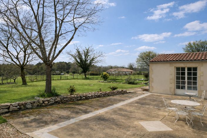 Image No.2-4 Bed House for sale