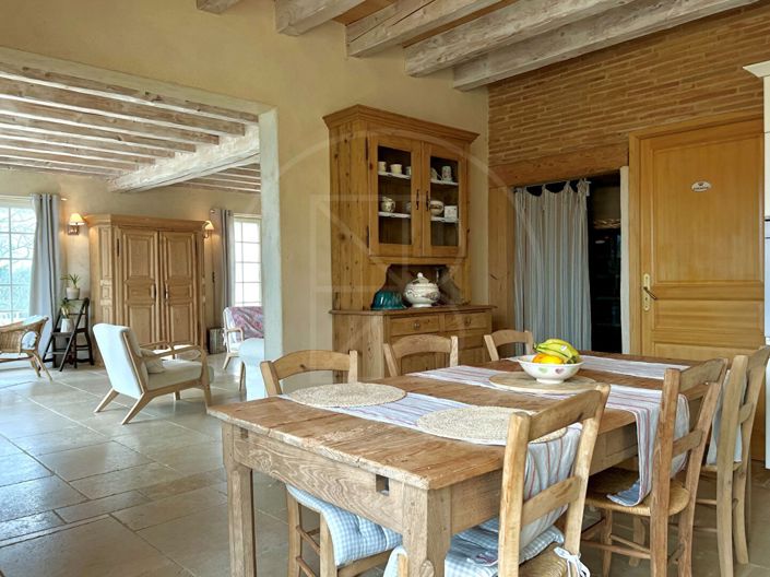 Image No.9-4 Bed House for sale