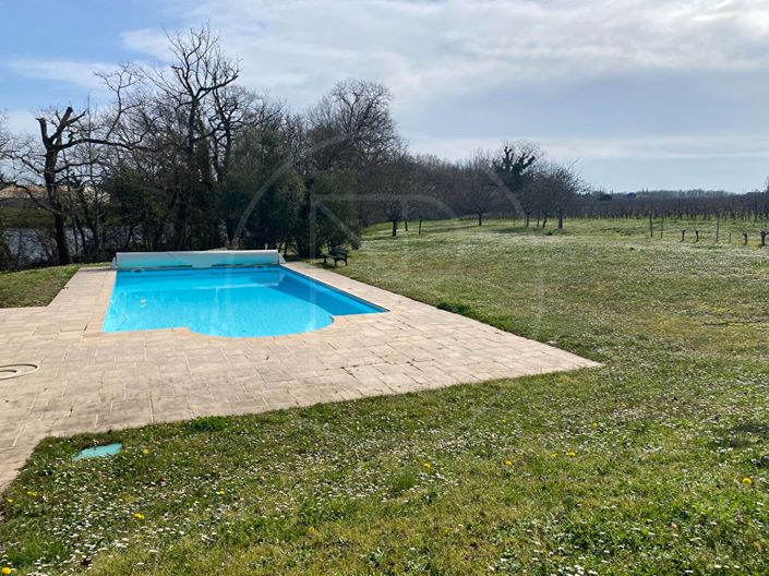 Image No.11-6 Bed Property for sale