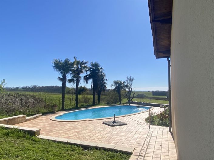 Image No.23-5 Bed House for sale