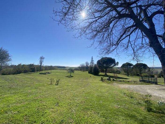 Image No.26-5 Bed House for sale