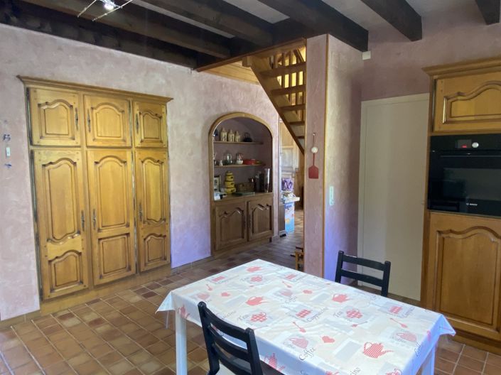 Image No.9-5 Bed House for sale