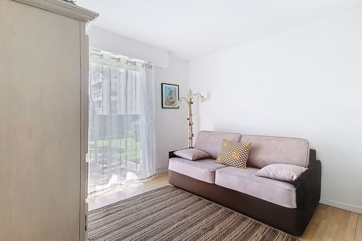 Image No.16-2 Bed Apartment for sale