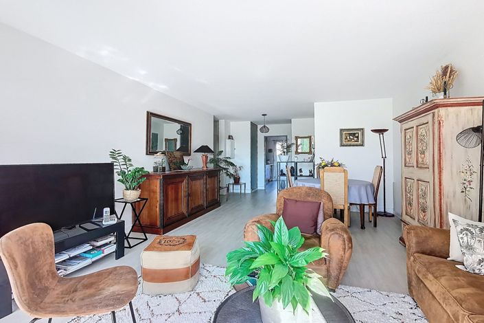 Image No.20-2 Bed Apartment for sale