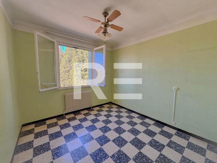 Image No.13-3 Bed House for sale