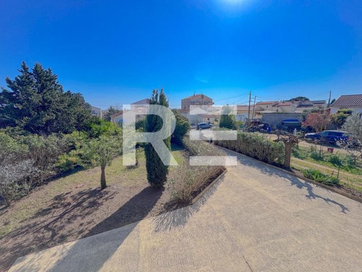 Image No.3-3 Bed House for sale