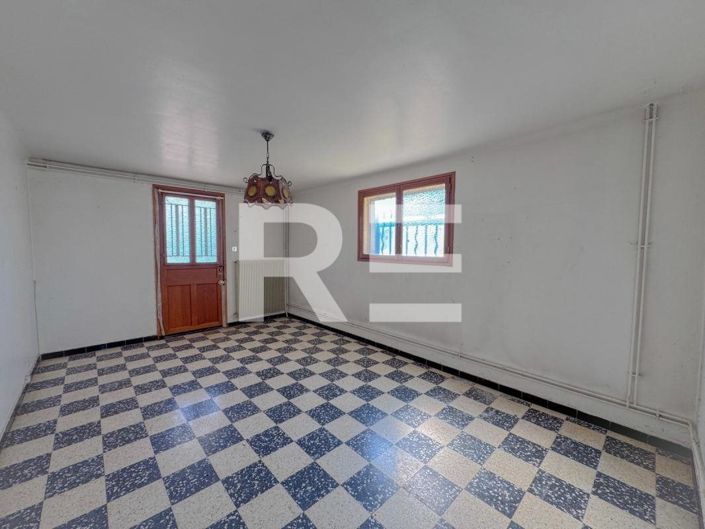 Image No.6-3 Bed House for sale