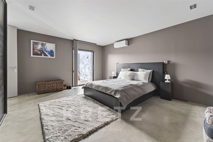 Image No.13-5 Bed House for sale