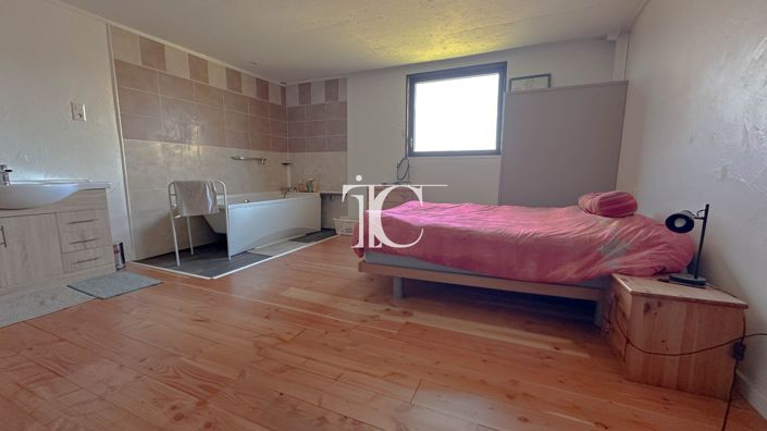 Image No.8-Maison de 4 chambres à vendre à Chambon