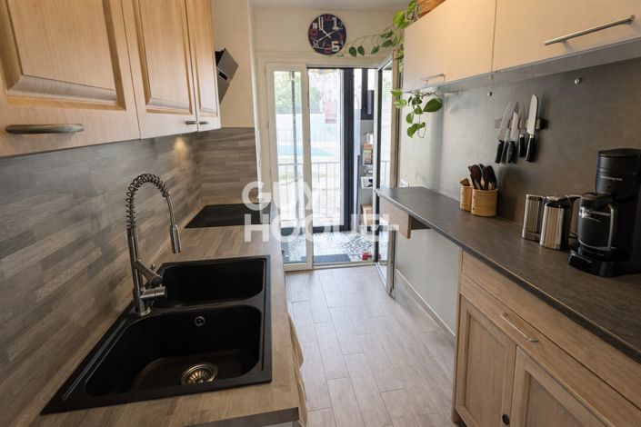 Image No.9-3 Bed Apartment for sale