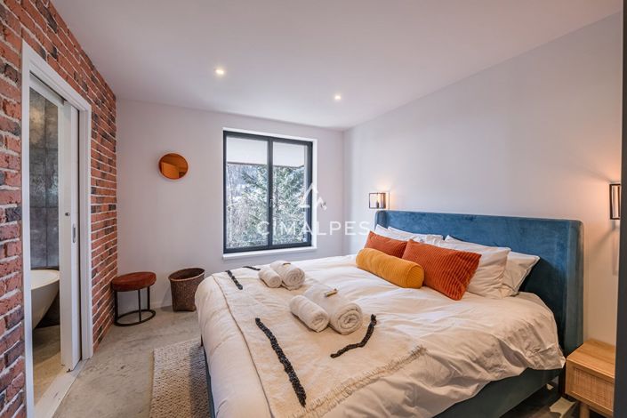 Image No.11-4 Bed House for sale