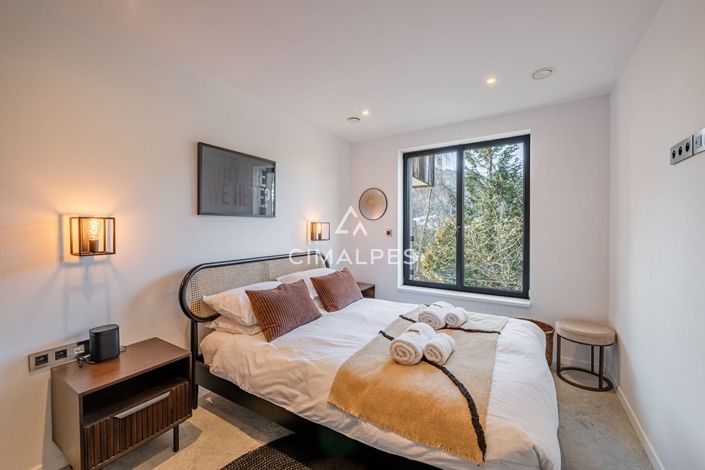 Image No.13-4 Bed House for sale