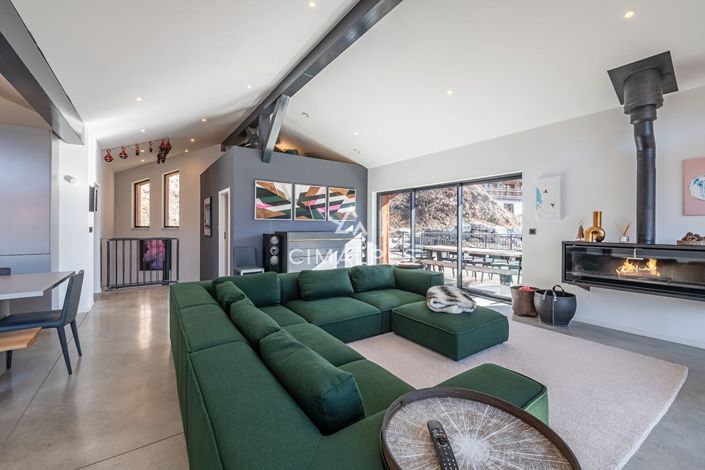 Image No.4-4 Bed House for sale