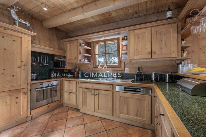 Image No.5-4 Bed House for sale