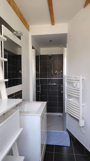 Image No.8-4 Bed House for sale